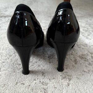 Gabor Black Suede Pumps size 8.5